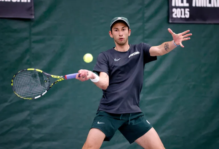 L'équipe de tennis masculine de MSU affrontera la Caroline du