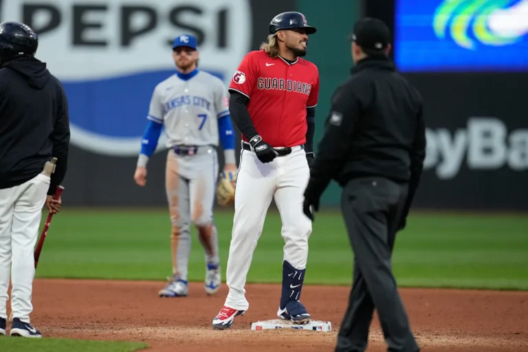 Les Guardians excluent Gabriel Arias en raison d'une blessure aux