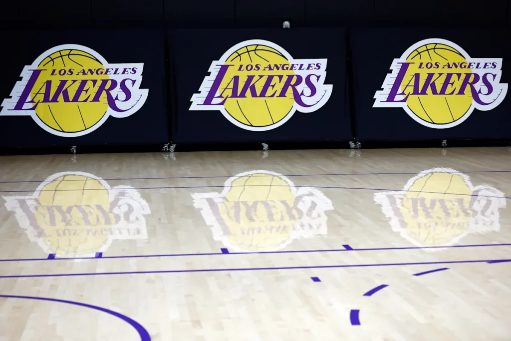 Les Lakers publient un rapport sur les blessures pour le