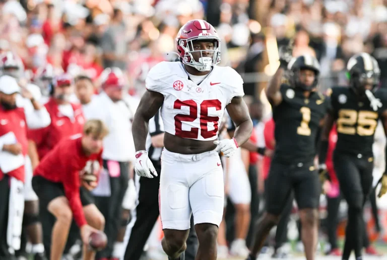 Les Patriots repêchent le RB Jam Miller au septième tour