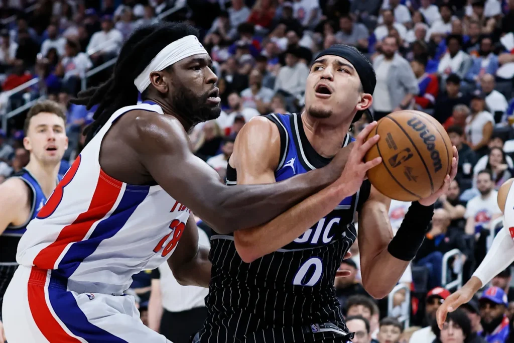 Les Pistons ont pris d'assaut le Magic dans la peinture