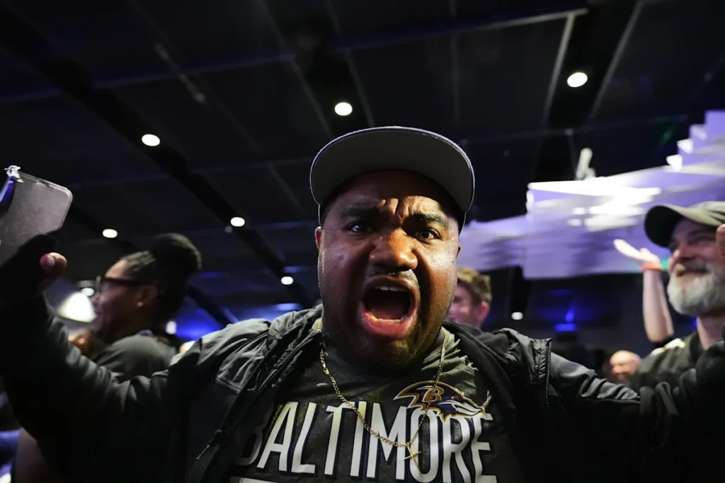 Les Ravens choisissent de renforcer leur ligne offensive en sélectionnant