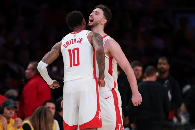 Les Rockets retiennent les Lakers avant le match 6, menés