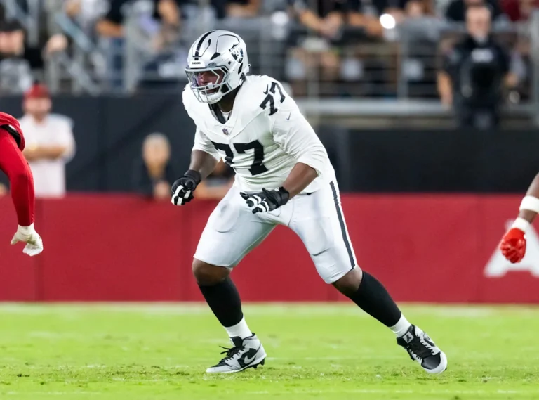 Les Titans accueillent les Raiders sur la route en prolongation