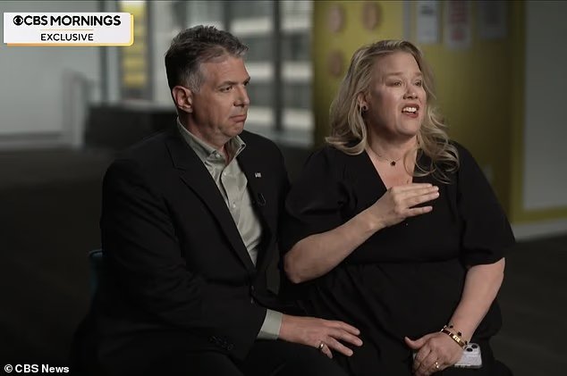 Les parents au cœur brisé d'un étudiant assassiné de l'Université