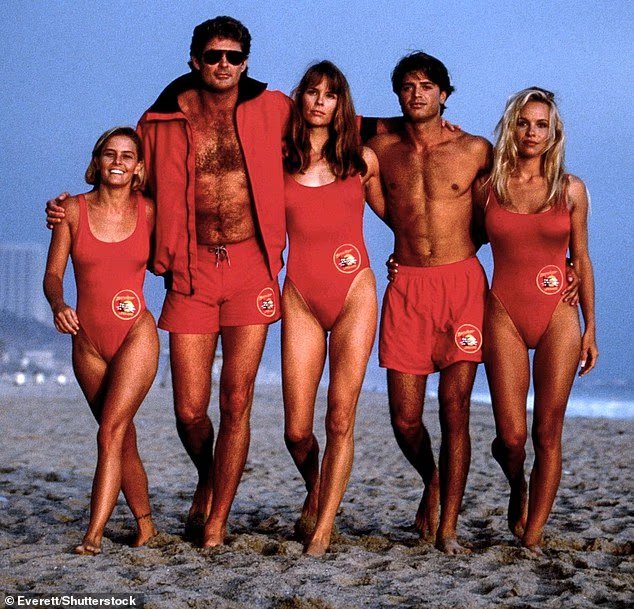 L'icône de Baywatch révèle pourquoi elle a quitté la série