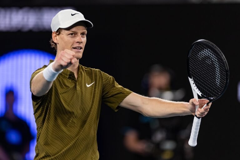 L'incroyable triple champion Jannik Sinner remporte Monte-Carlo