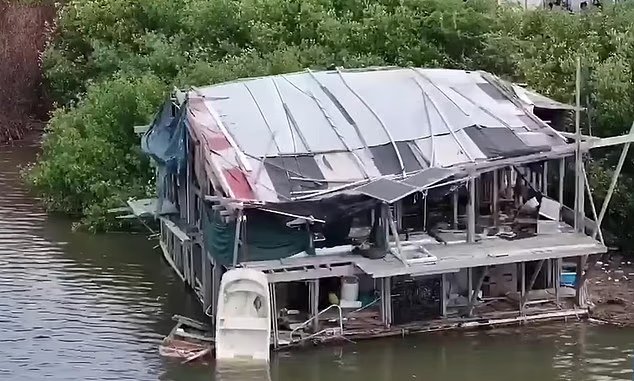 L'indignation éclate sur l'île paradisiaque d'Hawaï alors qu'un camp de