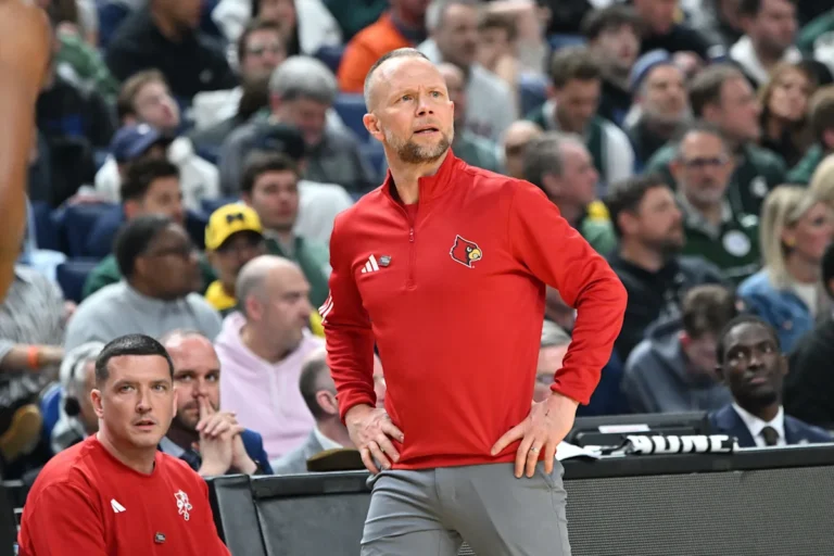 Louisville peut-il remporter le titre ACC avec Flory Bidunga et