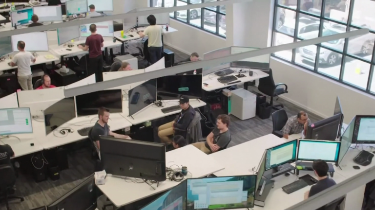 Meta y Microsoft eliminan miles de puestos de trabajo en