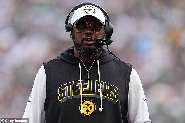 Mike Tomlin brise enfin son silence sur les raisons pour