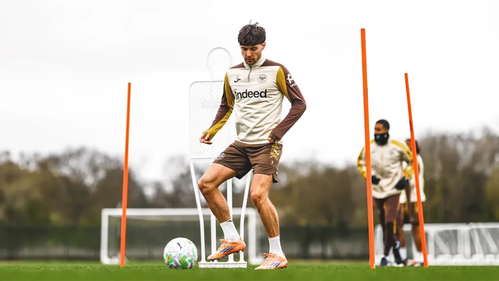 Mise à jour sur les blessures de Brentford : Hickey disponible