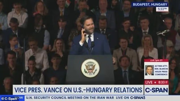 Moment « embarrassant » Trump envoie JD Vance sur messagerie