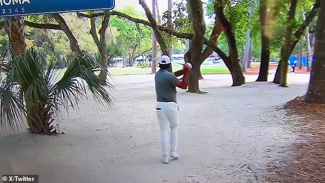 Moment hypocrite, la star du PGA Tour, Max Homa, lance