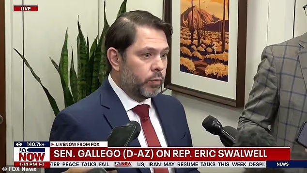 Moment incroyable Le meilleur ami d'Eric Swalwell a fondu en