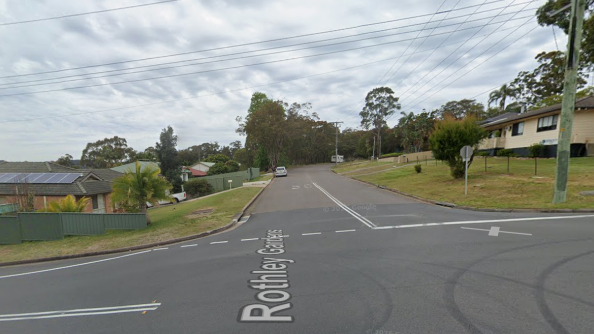 Mujer lucha por su vida después de estrellarse contra un