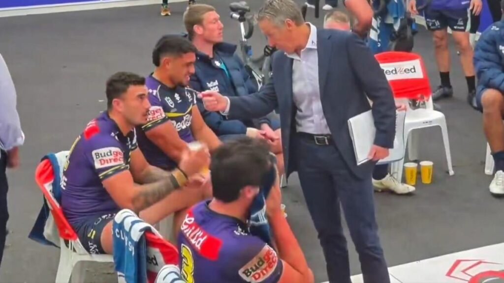 Nadie está a salvo cuando Craig Bellamy desata un rocío