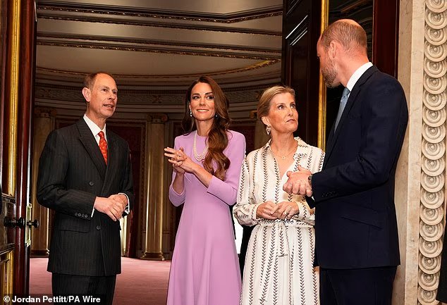 Nouveaux Fab Quatre ! Sophie a fait rire William pendant que