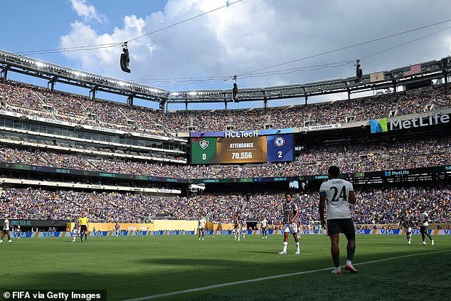 Nouvelle fureur de la Coupe du Monde alors que les