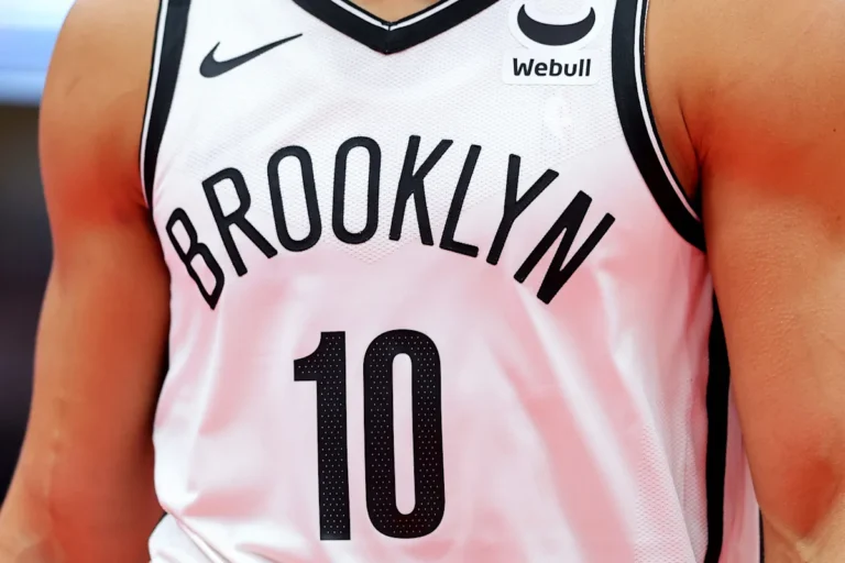 N°50 de l'histoire du maillot des Brooklyn Nets - Reggie