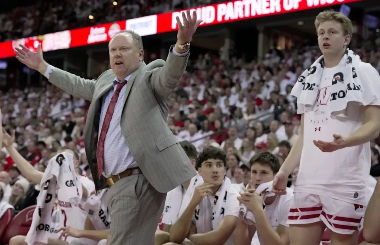 Où se classe l’équipe de basket-ball du Wisconsin dans le