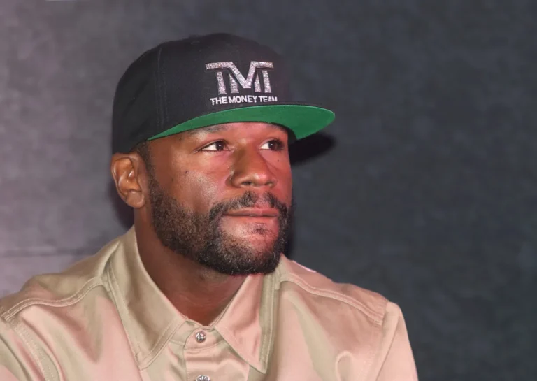 Pas d'« argent » ? Floyd Mayweather Jr. touché par