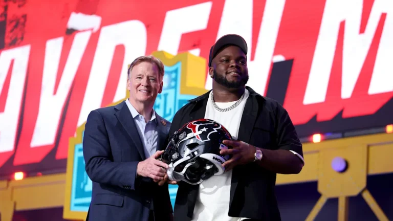 Plaqueur défensif des Texans Caden McDonald : je vais prouver