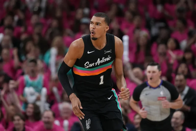 Playoffs NBA 2026 : la domination de Victor Wembanyama et