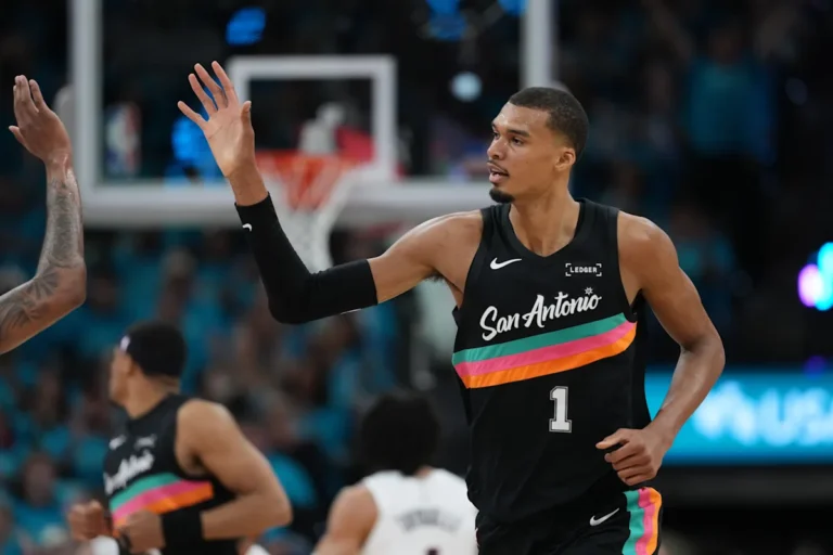 Playoffs NBA : Victor Wembanyama marque 35 points historiques lors