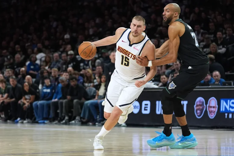 Playoffs NBA lundi : les Nuggets face à l'élimination, le