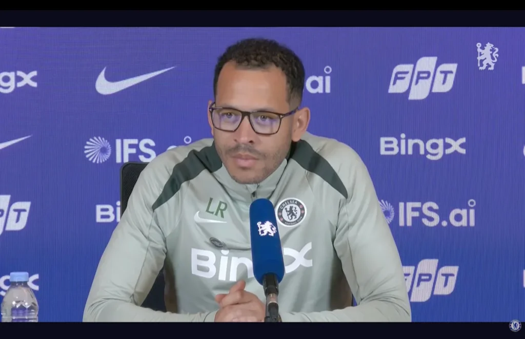 « Pourquoi posez-vous cette question ? » – Liam Rosenior montre de la