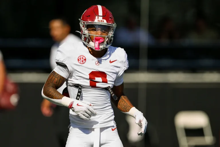 Qui est le premier favori de l'Alabama Football lors du