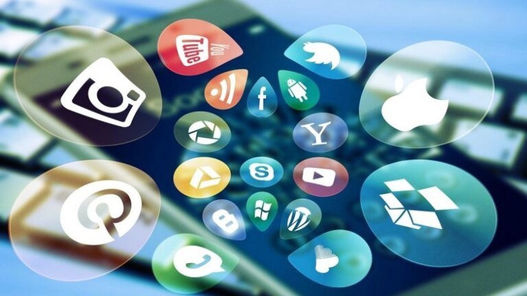 Restrictions des médias sociaux pour les enfants : l'Andhra Pradesh prépare