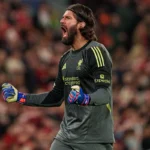Rumeur : Alisson confiera l'avenir de Liverpool au club