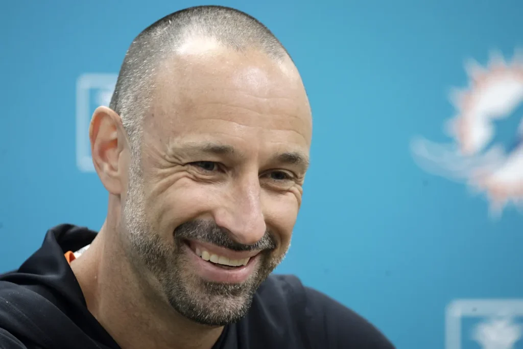 Rumeurs de repêchage de la NFL : les Dolphins cherchent à