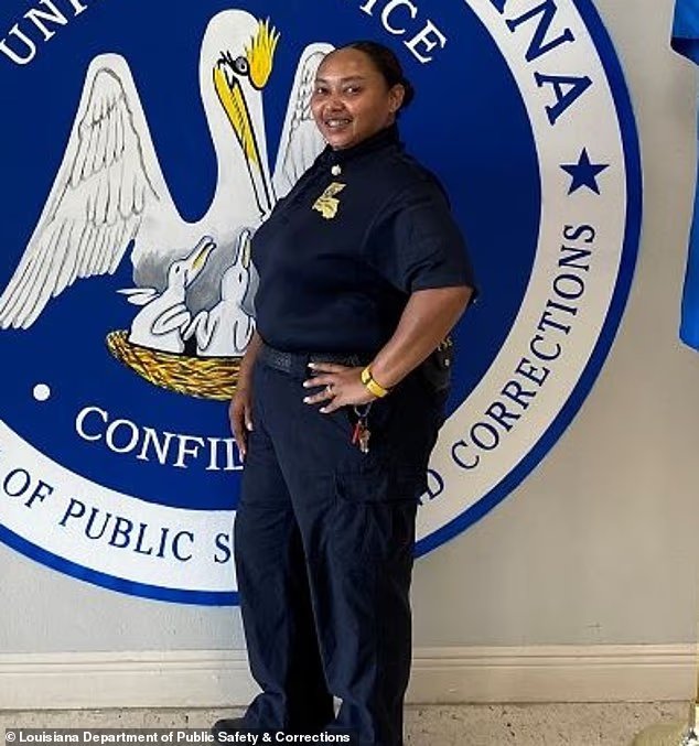 Scandale après qu'un haut responsable de la prison ait donné