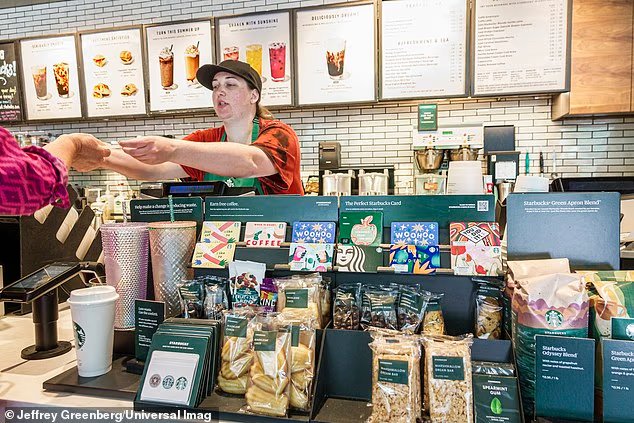 Starbucks ajoute une friandise préférée à son menu d'été tandis