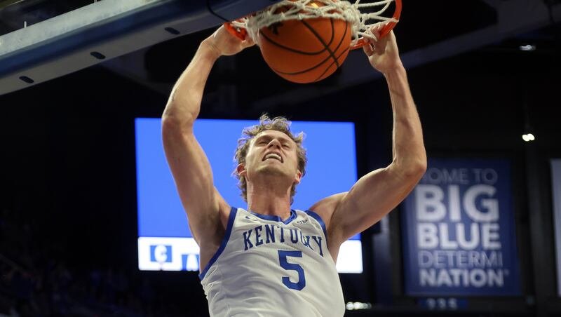 Traqueur du portail de transfert de basket-ball universitaire masculin de