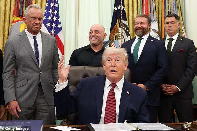 Trois actions montent en flèche après le décret sauvage de