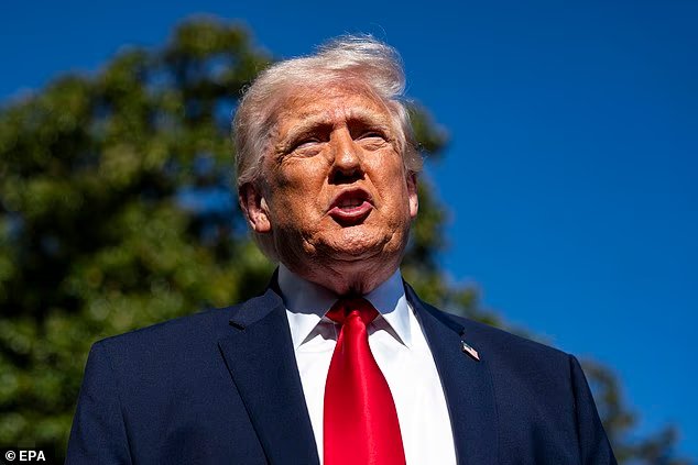 Trump critique le pape Léon, "faible en matière de criminalité",