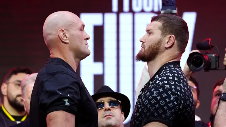 Tyson Fury contre Arslanbek Makhmudov en direct en ligne : regardez