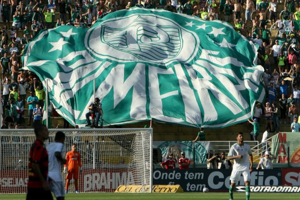 Un autre prodige attire l'attention de Manchester City alors qu'il