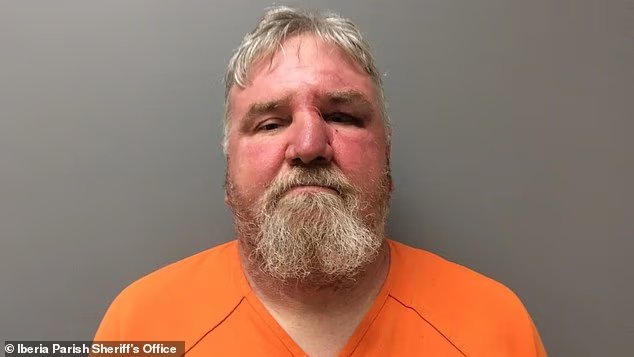 Un conducteur "ivre" (57 ans) accusé d'avoir percuté des dizaines