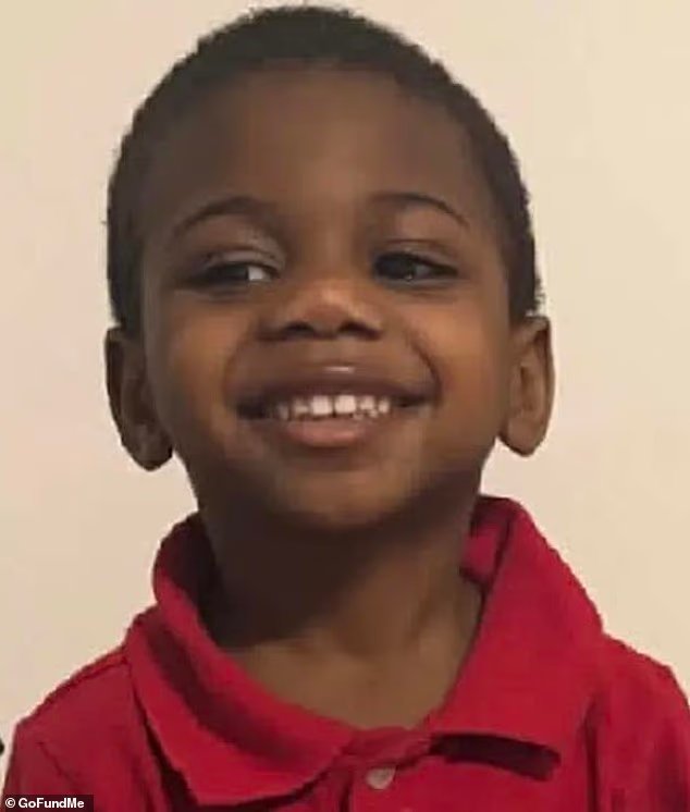 Un garçon de trois ans est mort d'une chute de