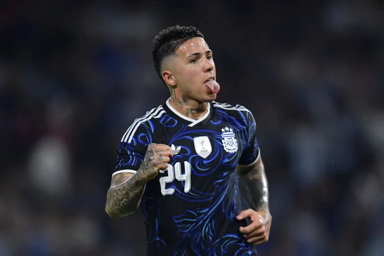 Un journaliste espagnol partage les dernières nouvelles sur Enzo Fernández