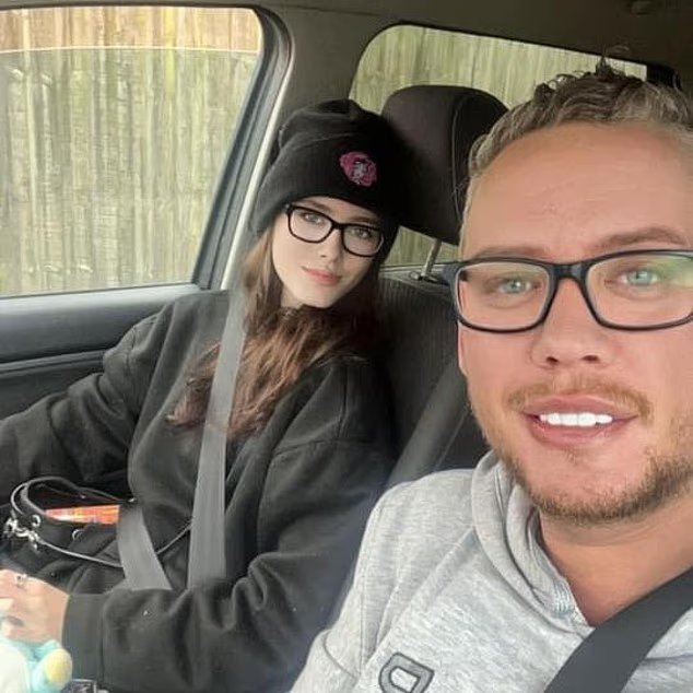 Un père en larmes raconte le moment où il a