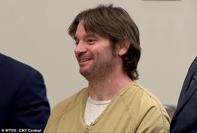 Un père meurtrier donne une raison insensée à SMILE au