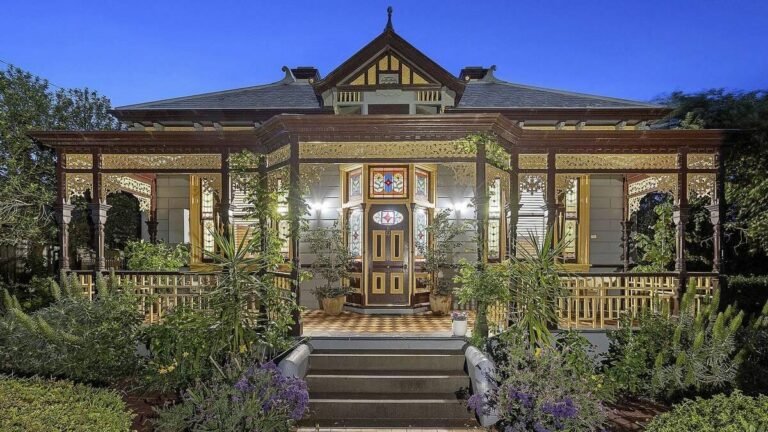 Una propiedad victoriana emblemática en Golden Square está a la