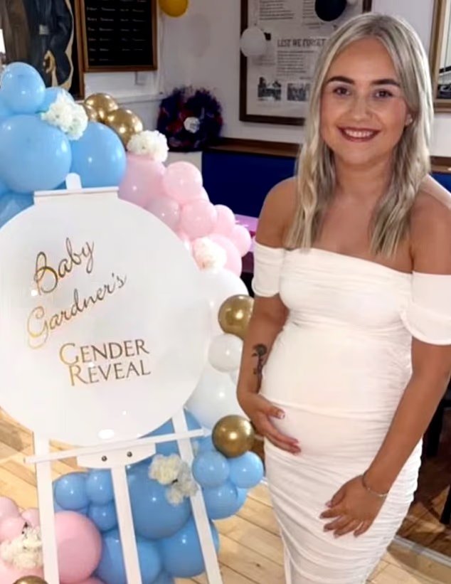 Une Écossaise qui a « simulé toute sa grossesse en