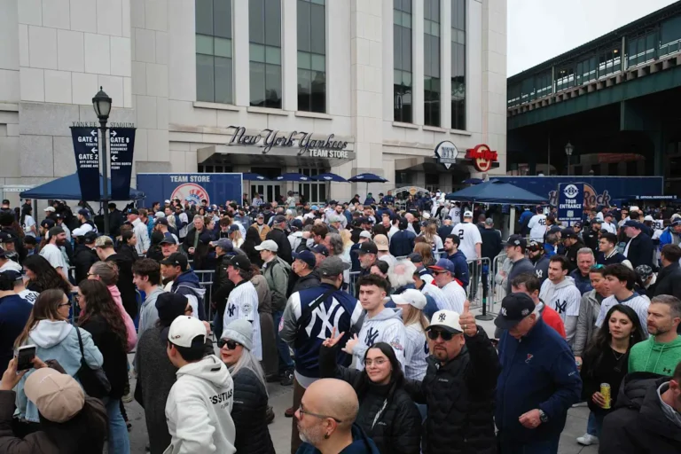 Une bagarre éclate au Yankee Stadium, une vidéo montre un